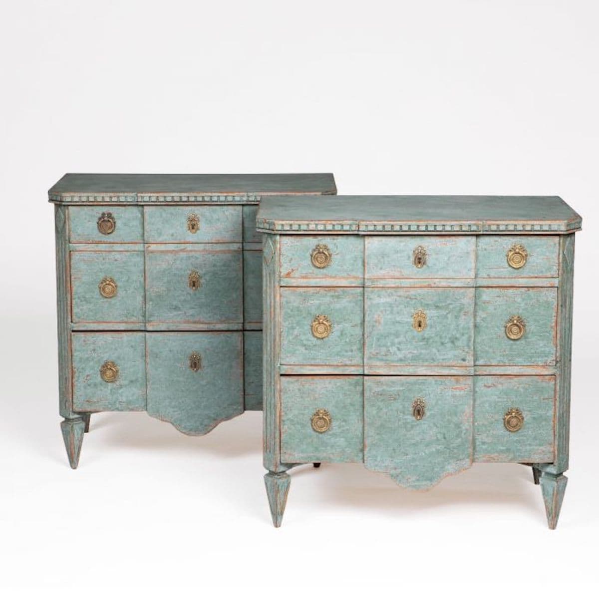 Par kommoder i gustaviansk stil, Sverige ca. 1840-1860