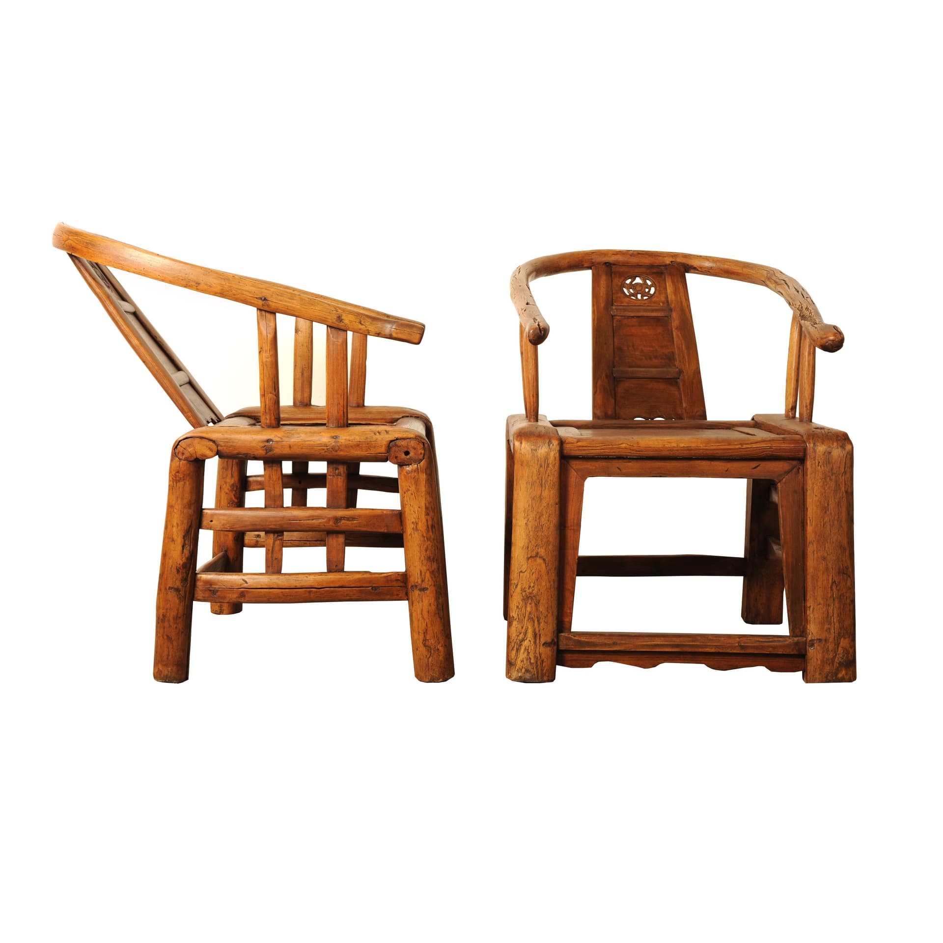 Par skulpturelle 'lazy chairs' stole