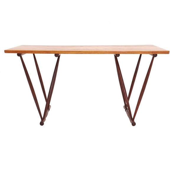 Skrivebord af Frode Holm designet for Illums Bolighus 1944